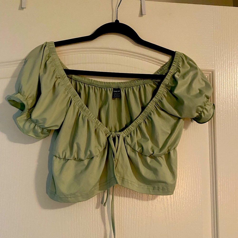 🔴 5 for 20$ Fluffy Crop Top